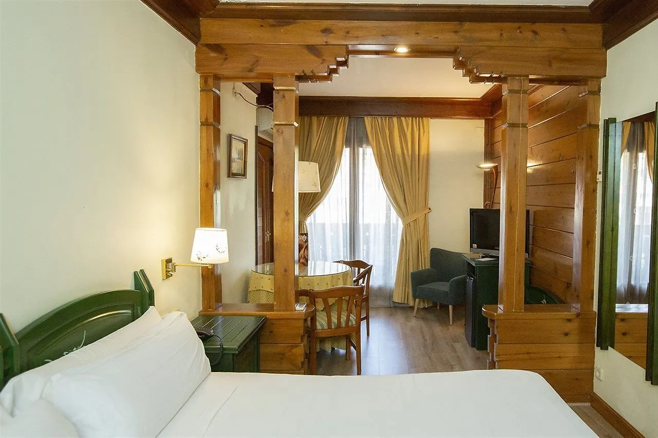 Hotel Grevol Spa Camprodon 4*,